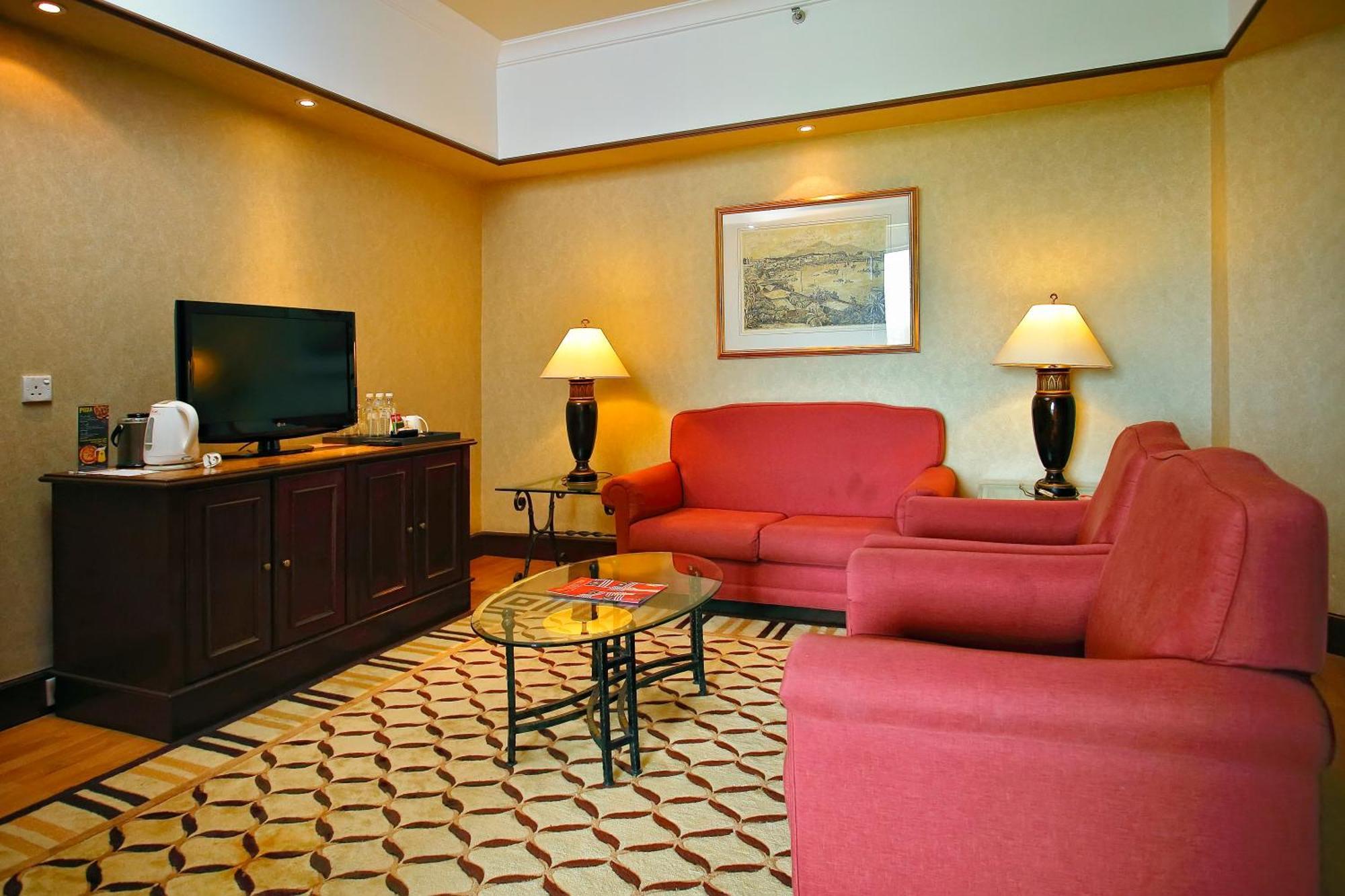 The Pacific Sutera Hotell Kota Kinabalu Eksteriør bilde Living room